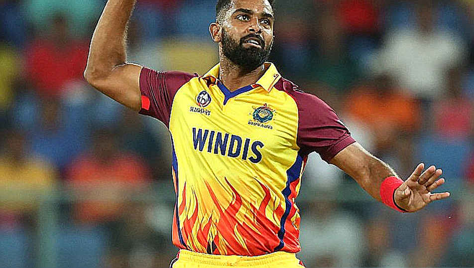 खाली शीट का मैच रिपोर्ट: cricket_asia की वह फ़ाइल जिसमें एक भी तथ्य नहीं था